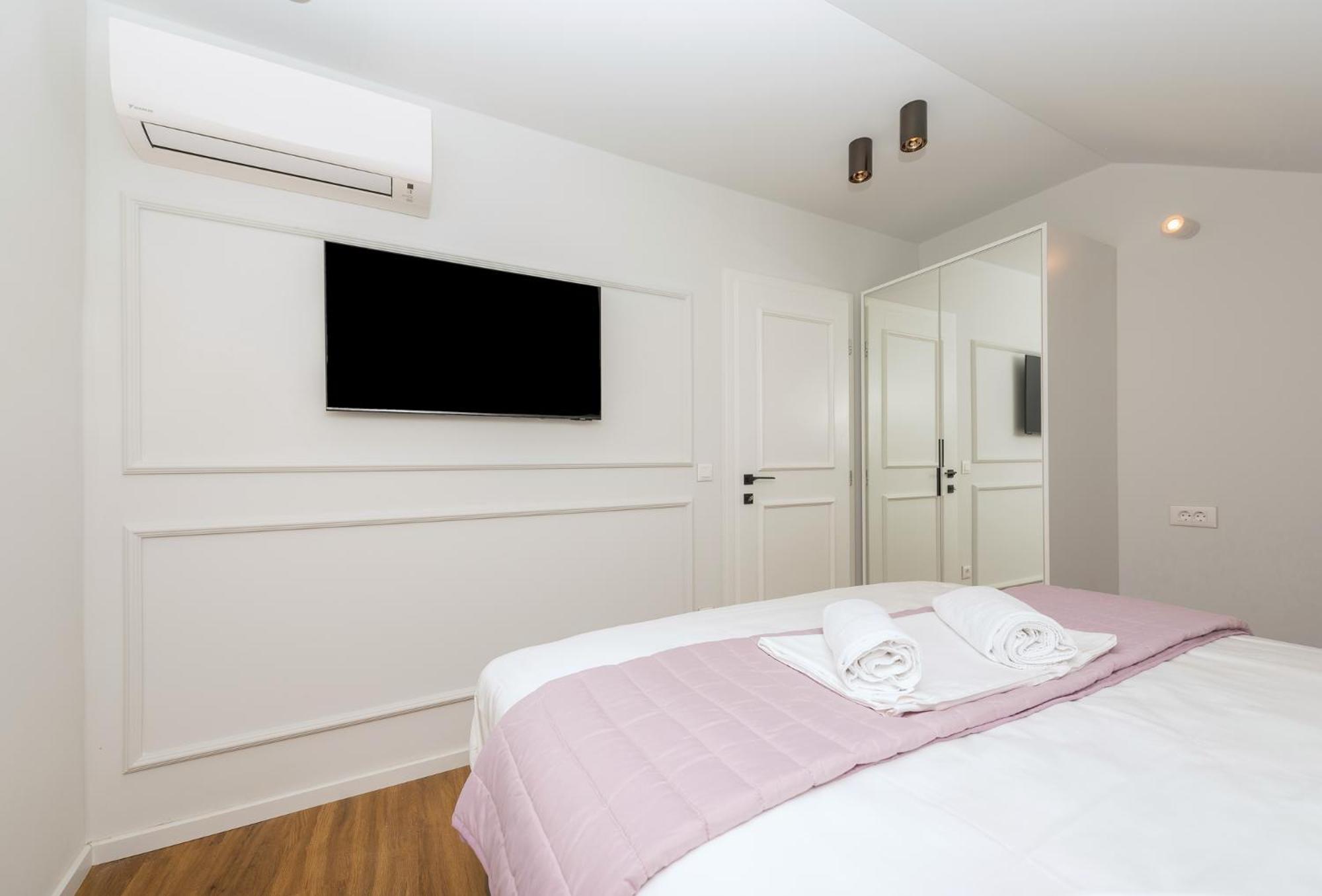 Apartma Palace Heritage 1 Makarska