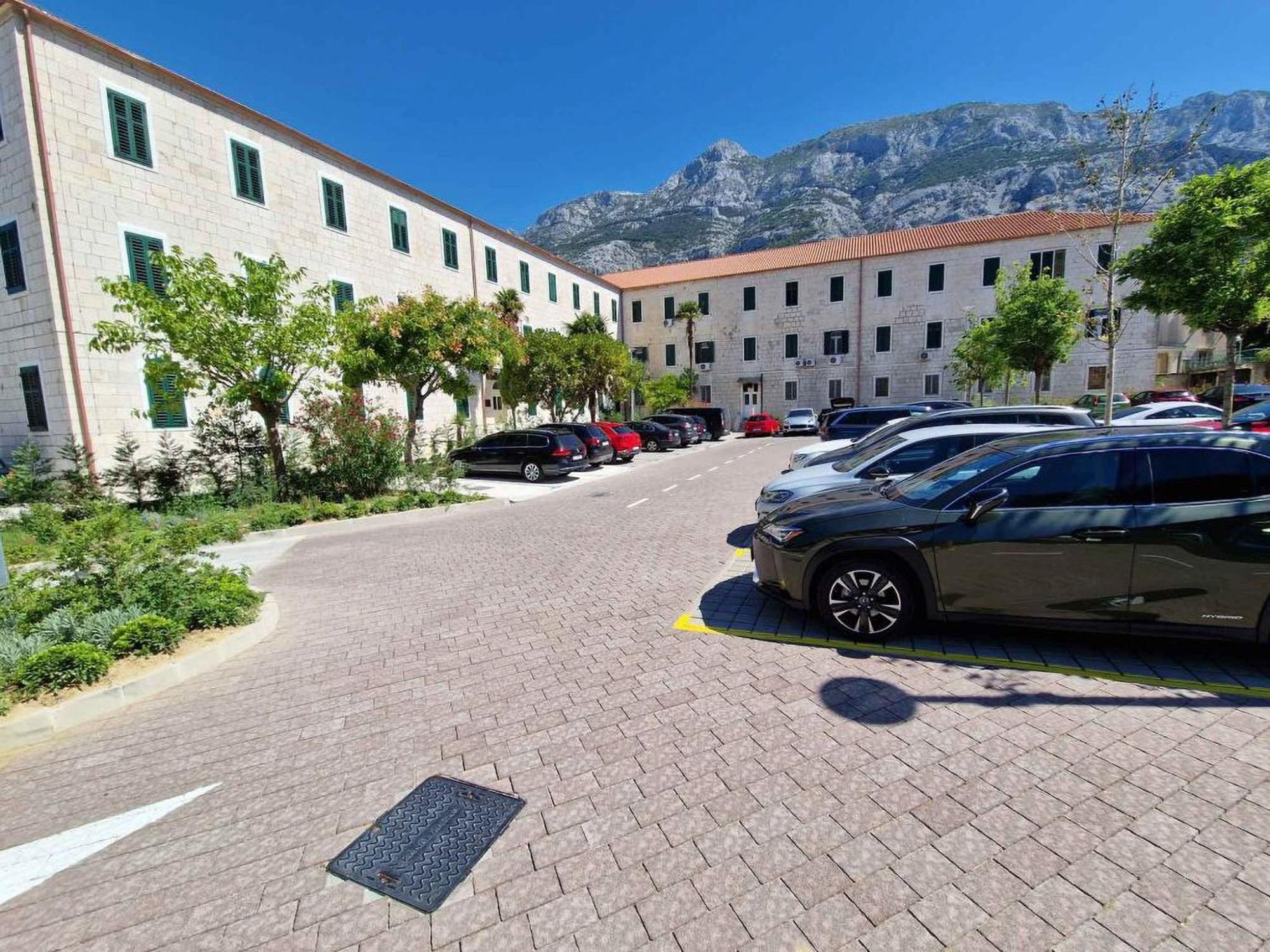 Palace Heritage 1 Makarska